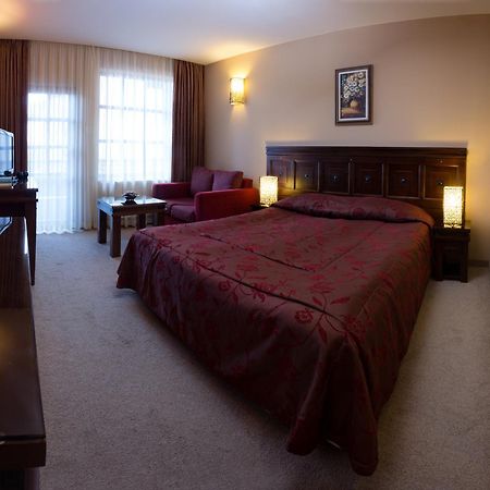 Family Hotel Strannopriemnitza Oreshak  Ruang foto