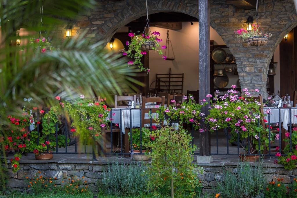 Family Hotel Strannopriemnitza Oreshak  Bagian luar foto