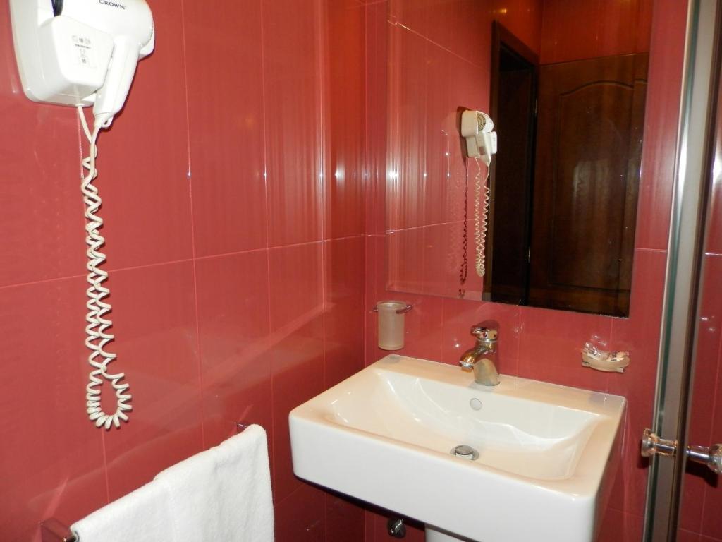 Family Hotel Strannopriemnitza Oreshak  Ruang foto