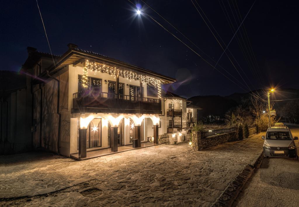 Family Hotel Strannopriemnitza Oreshak  Bagian luar foto